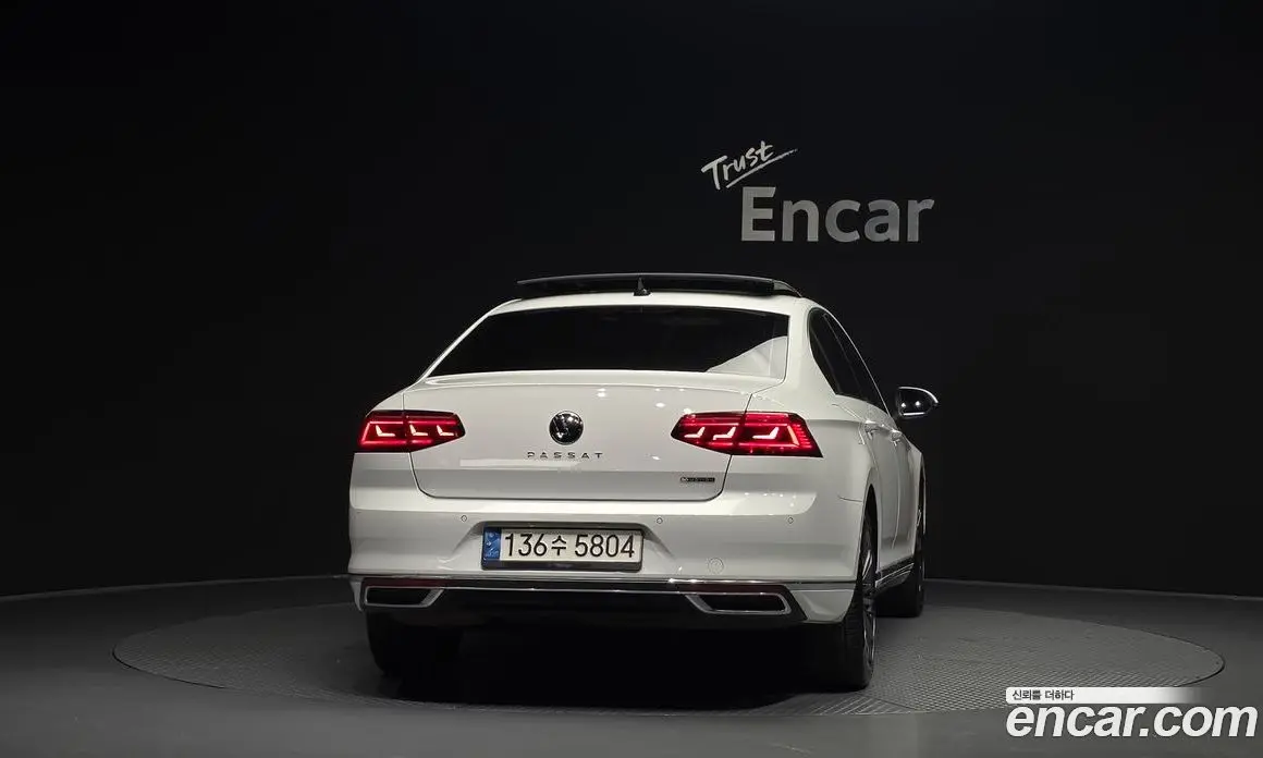 Volkswagen Passat 2021 2.0 автомат (гидро), фото 4 Volkswagen Passat 2021 2.0 автомат (гидро), фото 4
