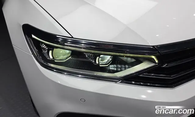 Volkswagen Passat 2021 2.0 автомат (гидро), миниатюра 8 Volkswagen Passat 2021 2.0 автомат (гидро), миниатюра 8