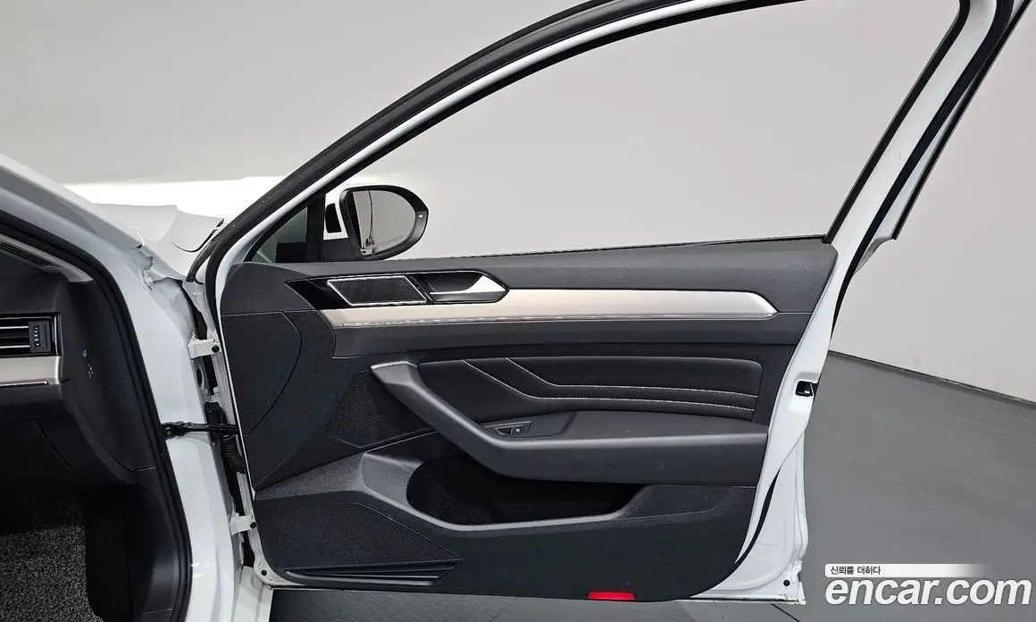 Volkswagen Passat 2022 2.0 автомат (гидро), фото 13 Volkswagen Passat 2022 2.0 автомат (гидро), фото 13