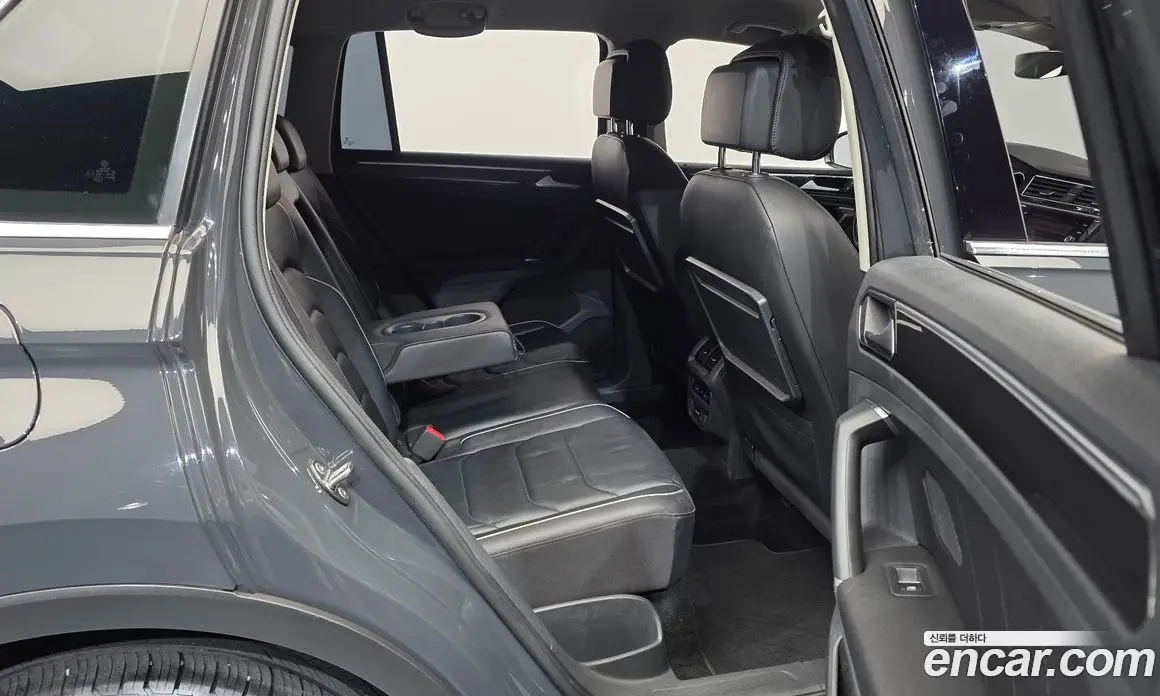 Volkswagen Tiguan 2018 2.0 автомат (гидро), фото 18