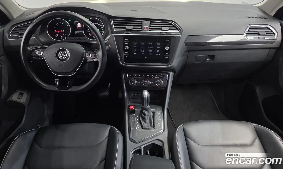 Volkswagen Tiguan 2018 2.0 автомат (гидро), фото 10