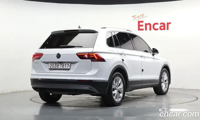 Volkswagen Tiguan 2018 2.0 автомат (гидро), миниатюра 2