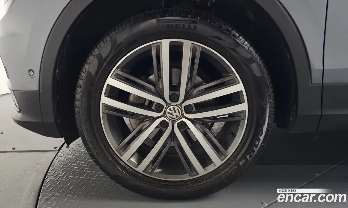 Volkswagen Tiguan 2020 2.0 автомат (гидро), фото 4 Volkswagen Tiguan 2020 2.0 автомат (гидро), фото 4