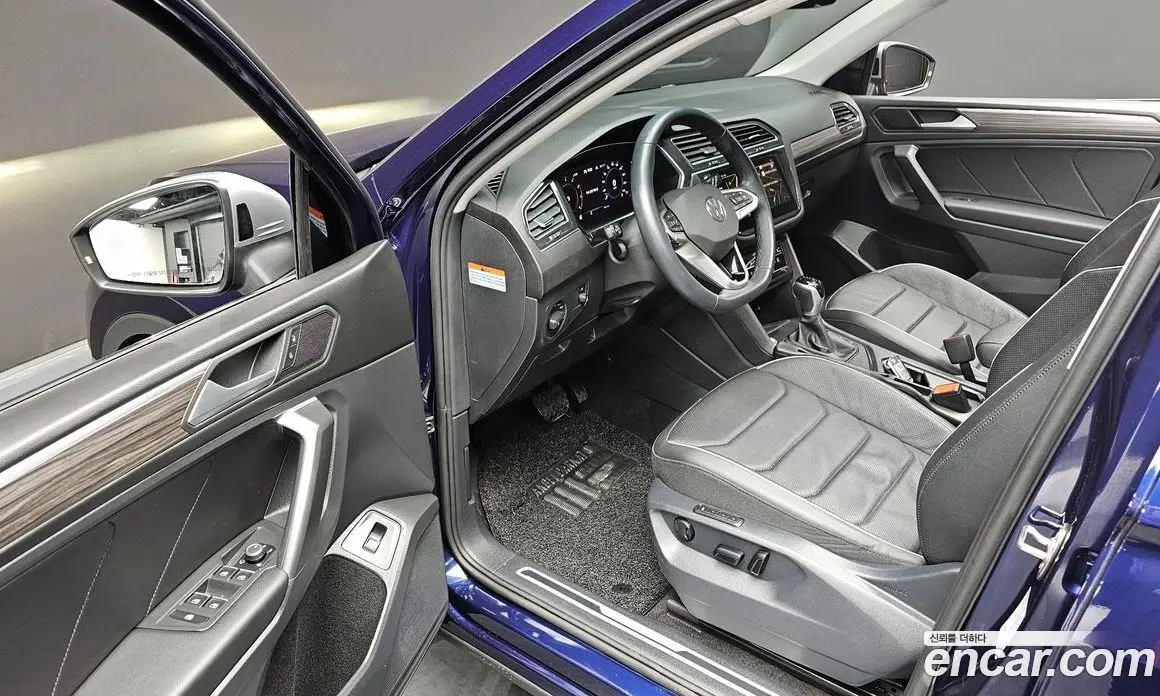 Volkswagen Tiguan 2023 2.0 автомат (гидро), фото 12