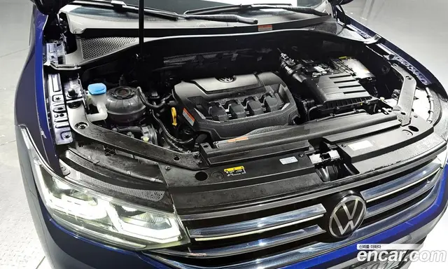 Volkswagen Tiguan 2023 2.0 автомат (гидро), миниатюра 6