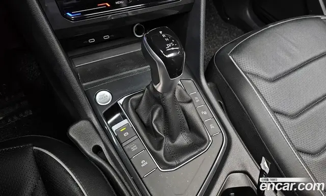 Volkswagen Tiguan 2023 2.0 автомат (гидро), миниатюра 9