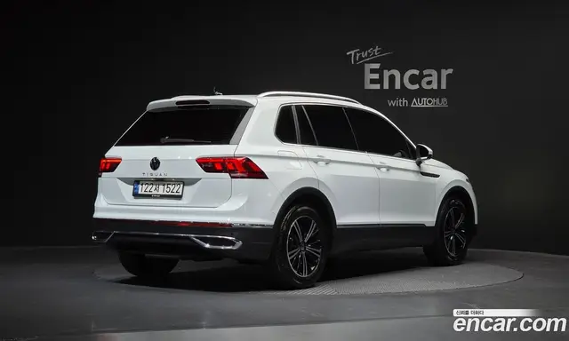 Volkswagen Tiguan, 2023, 52 110 км