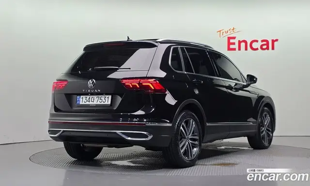 Volkswagen Tiguan 2023 2.0 автомат (гидро), миниатюра 2 Volkswagen Tiguan 2023 2.0 автомат (гидро), миниатюра 2