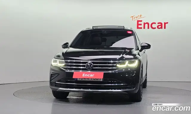 Volkswagen Tiguan 2023 2.0 автомат (гидро), миниатюра 3 Volkswagen Tiguan 2023 2.0 автомат (гидро), миниатюра 3