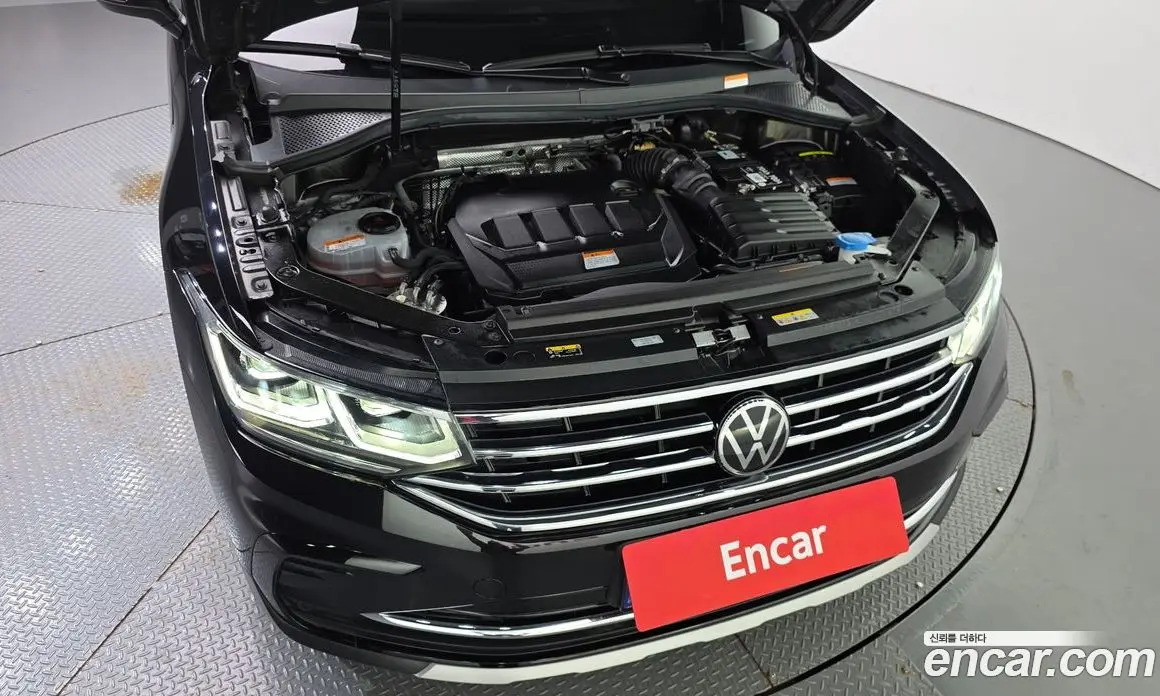 Volkswagen Tiguan 2023 2.0 автомат (гидро), фото 6 Volkswagen Tiguan 2023 2.0 автомат (гидро), фото 6