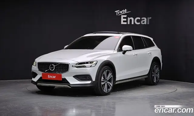 Volvo V60, 2021, 47 649 км