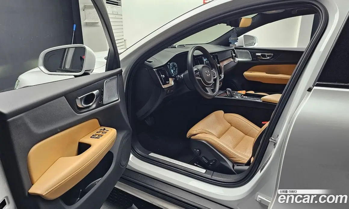 Volvo V60 2021 2.0 автомат (гидро), фото 13 Volvo V60 2021 2.0 автомат (гидро), фото 13