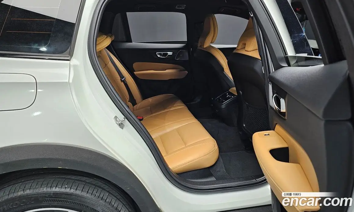 Volvo V60 2021 2.0 автомат (гидро), фото 18 Volvo V60 2021 2.0 автомат (гидро), фото 18