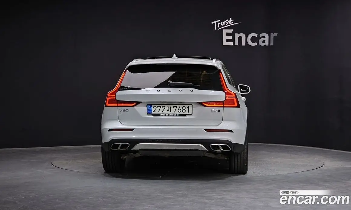 Volvo V60 2021 2.0 автомат (гидро), фото 4 Volvo V60 2021 2.0 автомат (гидро), фото 4