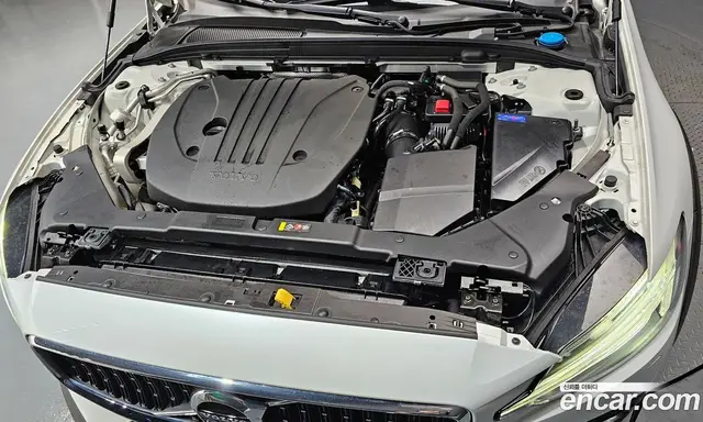 Volvo V60 2021 2.0 автомат (гидро), миниатюра 6 Volvo V60 2021 2.0 автомат (гидро), миниатюра 6