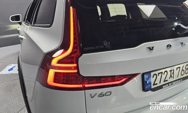 Volvo V60 2021 2.0 автомат (гидро), миниатюра 9 Volvo V60 2021 2.0 автомат (гидро), миниатюра 9