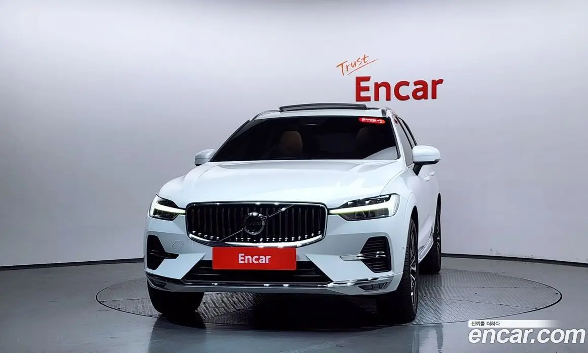 Volvo XC60 2023 2.0 автомат (гидро), фото 2 Volvo XC60 2023 2.0 автомат (гидро), фото 2