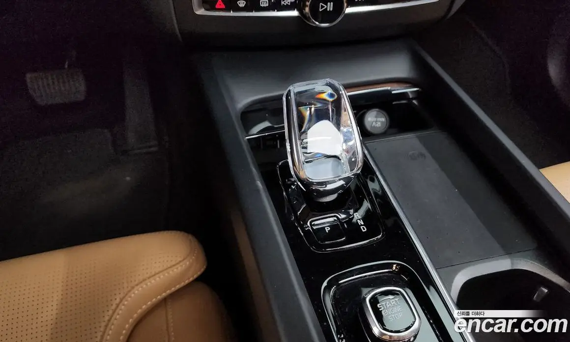 Volvo XC60 2023 2.0 автомат (гидро), фото 11 Volvo XC60 2023 2.0 автомат (гидро), фото 11