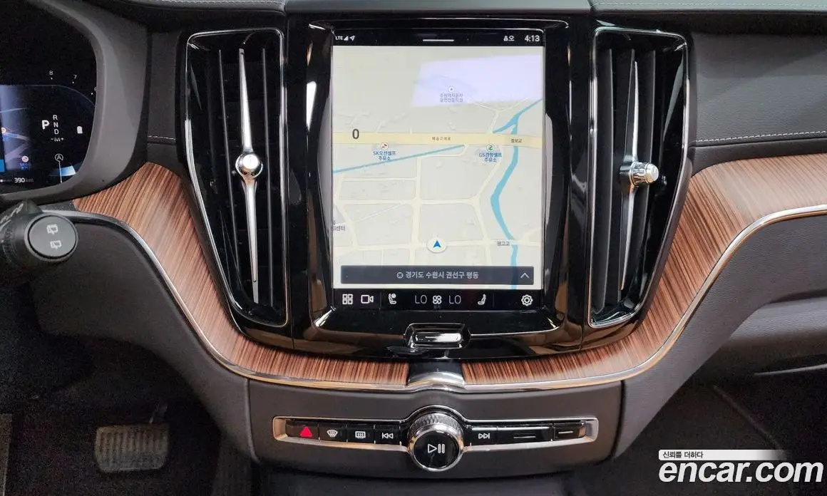 Volvo XC60 2023 2.0 автомат (гидро), фото 18 Volvo XC60 2023 2.0 автомат (гидро), фото 18