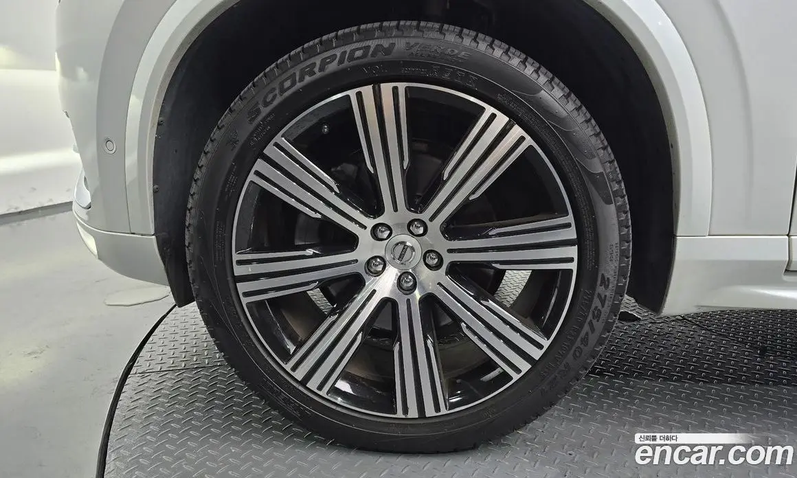 Volvo XC90 2021 2.0 автомат (гидро), фото 4 Volvo XC90 2021 2.0 автомат (гидро), фото 4