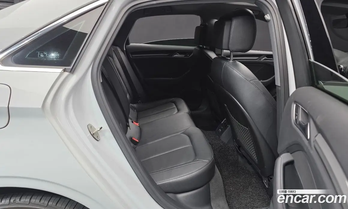 Audi A3 2020 2.0 автомат (гидро), фото 17