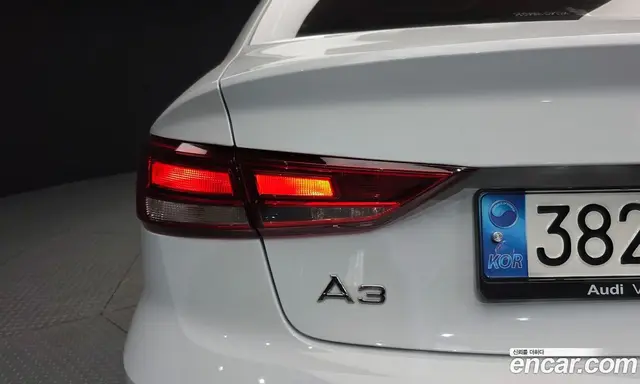 Audi A3 2020 2.0 автомат (гидро), миниатюра 9
