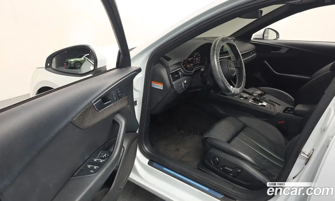 Audi A4 2019 2.0 автомат (гидро), фото 13