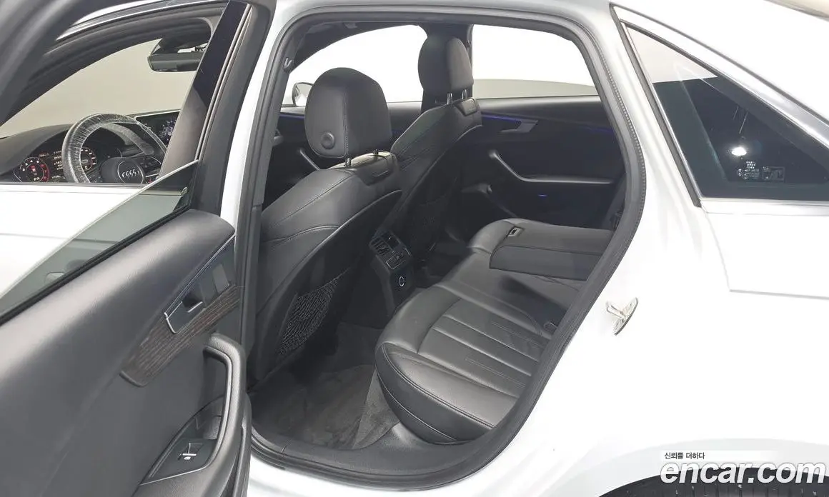 Audi A4 2019 2.0 автомат (гидро), фото 18
