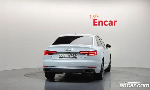 Audi A4 2019 2.0 автомат (гидро), миниатюра 4