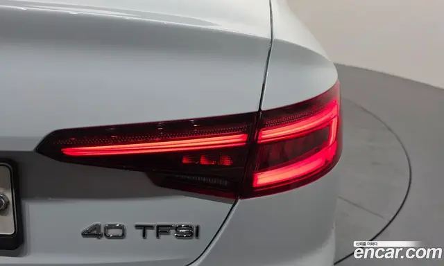 Audi A4 2019 2.0 автомат (гидро), миниатюра 9