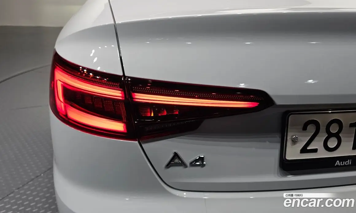 Audi A4 2019 2.0 автомат (гидро), фото 8 Audi A4 2019 2.0 автомат (гидро), фото 8