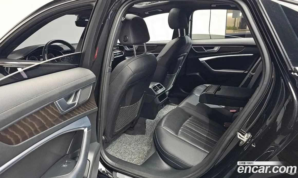 Audi A6 2020 2.0 автомат (гидро), фото 17 Audi A6 2020 2.0 автомат (гидро), фото 17