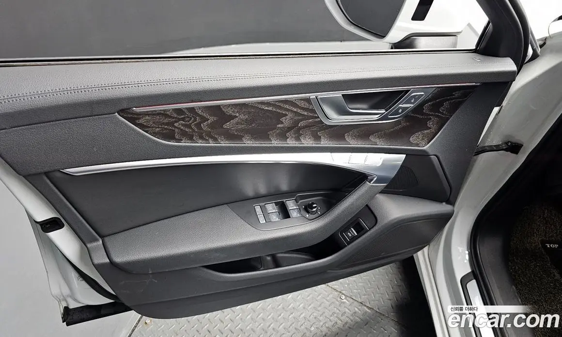 Audi A6 2021 2.0 автомат (гидро), фото 14