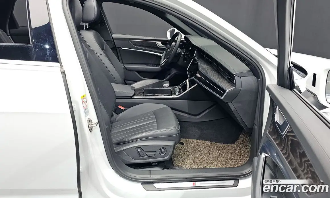 Audi A6 2021 2.0 автомат (гидро), фото 16
