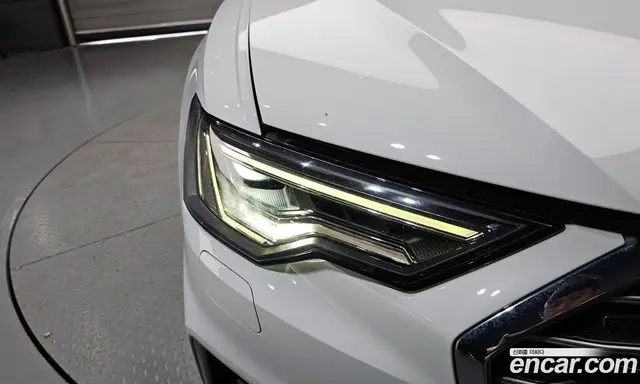 Audi A6 2021 2.0 автомат (гидро), миниатюра 8