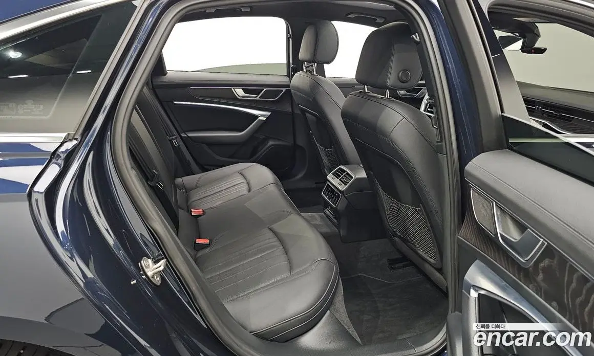 Audi A6 2022 2.0 автомат (гидро), фото 17