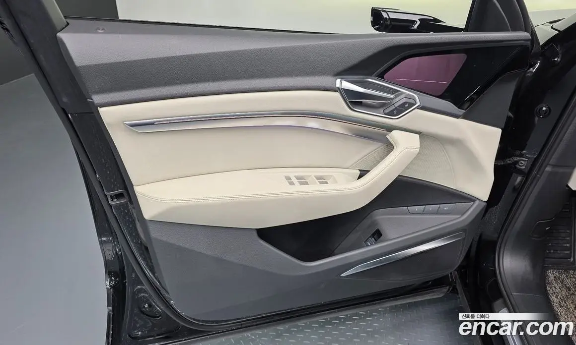 Audi e-tron 2021 0.2 автомат (гидро), фото 14