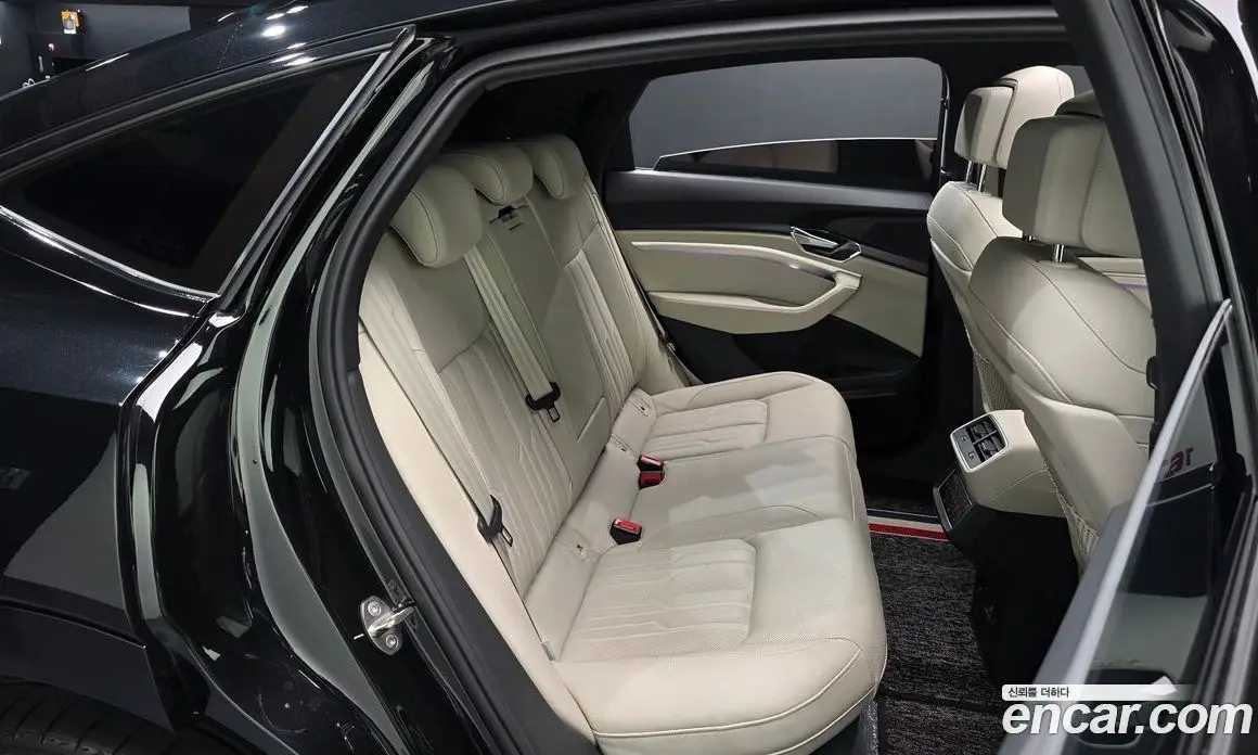 Audi e-tron 2021 0.2 автомат (гидро), фото 17