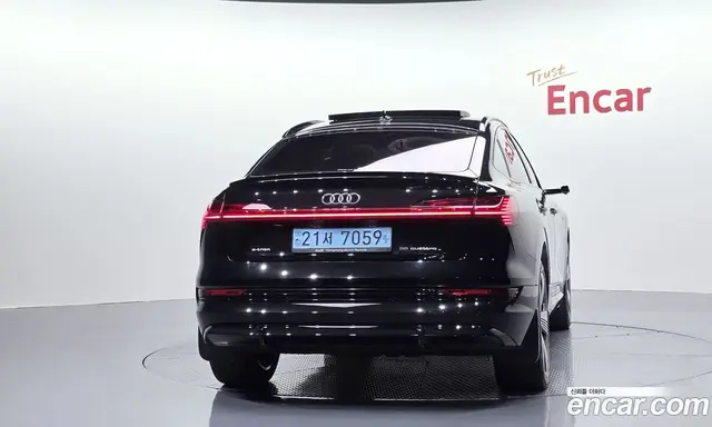 Audi e-tron 2021 0.2 автомат (гидро), миниатюра 4