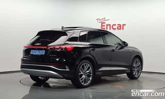 Audi Q4 e-tron, 2026, 2 374 км