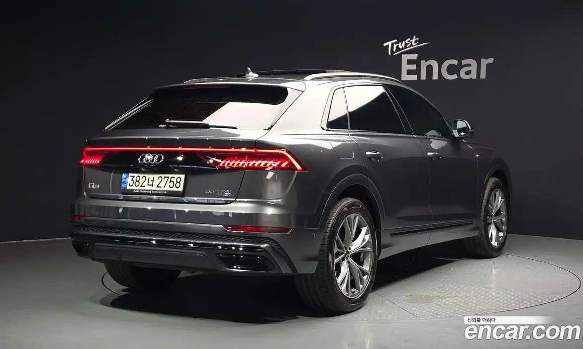 Audi Q8 2022 3.0 автомат (гидро), фото 2 Audi Q8 2022 3.0 автомат (гидро), фото 2