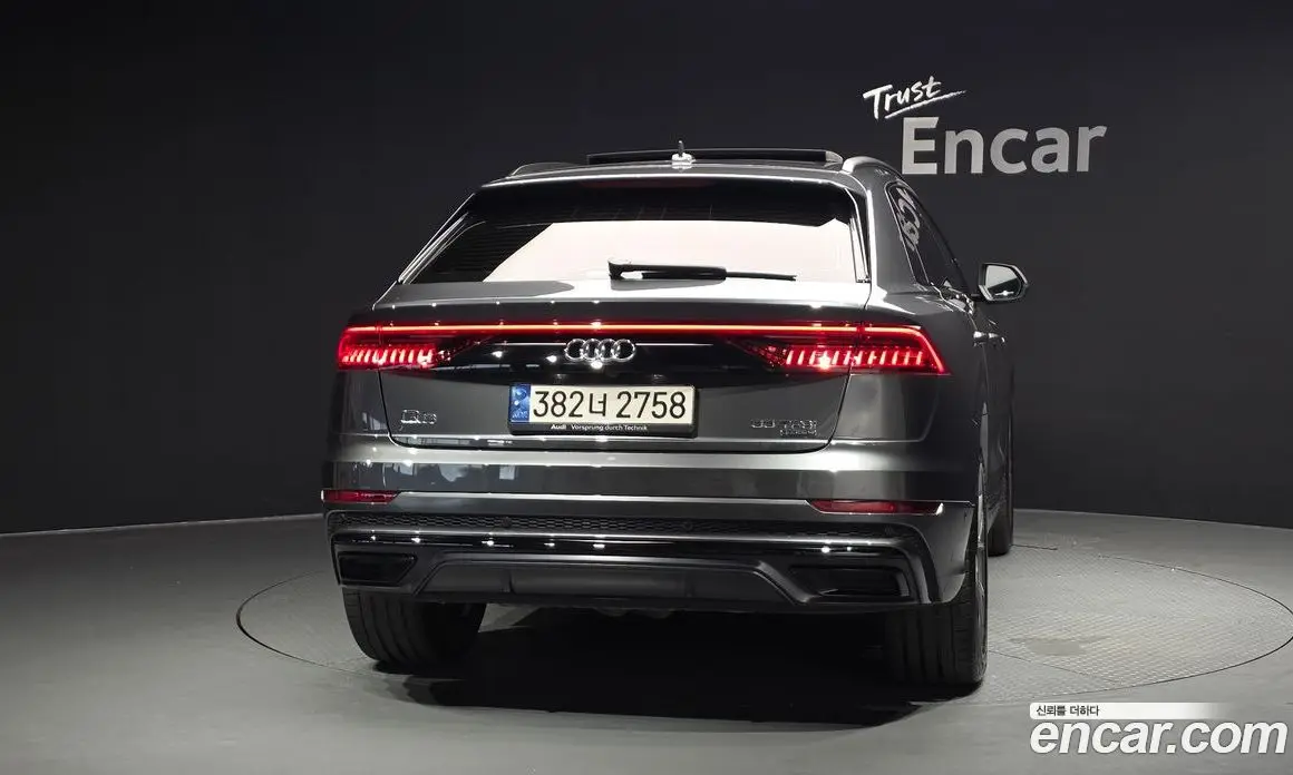 Audi Q8 2022 3.0 автомат (гидро), фото 4 Audi Q8 2022 3.0 автомат (гидро), фото 4