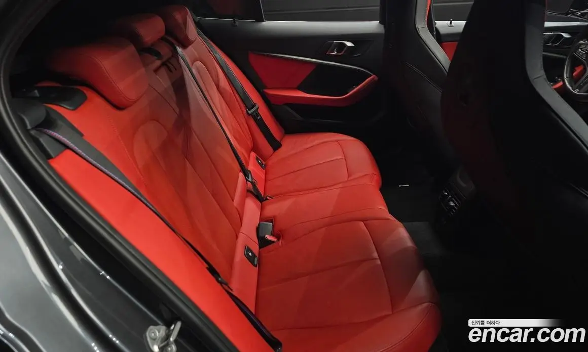 BMW 1 серия 2021 2.0 автомат (гидро), фото 17