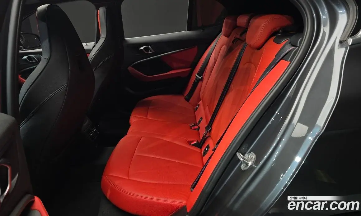 BMW 1 серия 2021 2.0 автомат (гидро), фото 18
