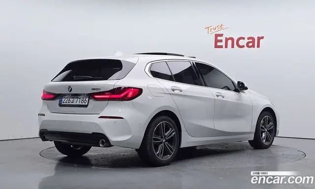BMW 1 серия 2022 2.0 автомат (гидро), миниатюра 2