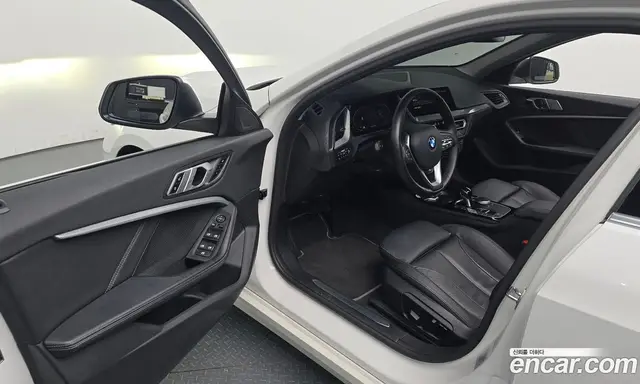 BMW 1 серия 2022 2.0 автомат (гидро), миниатюра 10