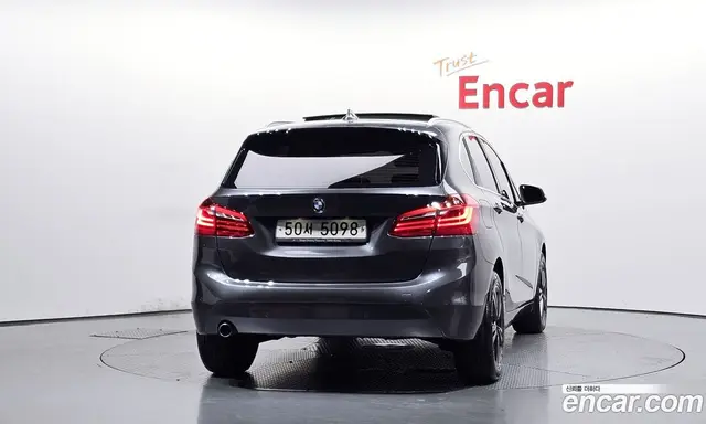 BMW 2 серия 2018 2.0 автомат (гидро), миниатюра 4