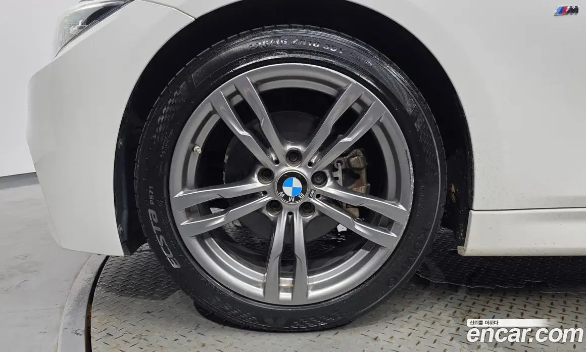 BMW 3 серия 2016 2.0 автомат (гидро), фото 5