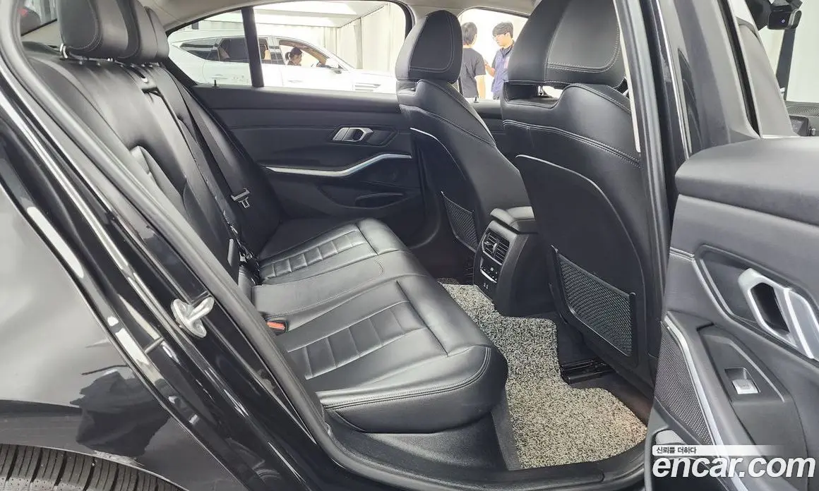 BMW 3 серия 2022 2.0 автомат (гидро), фото 18