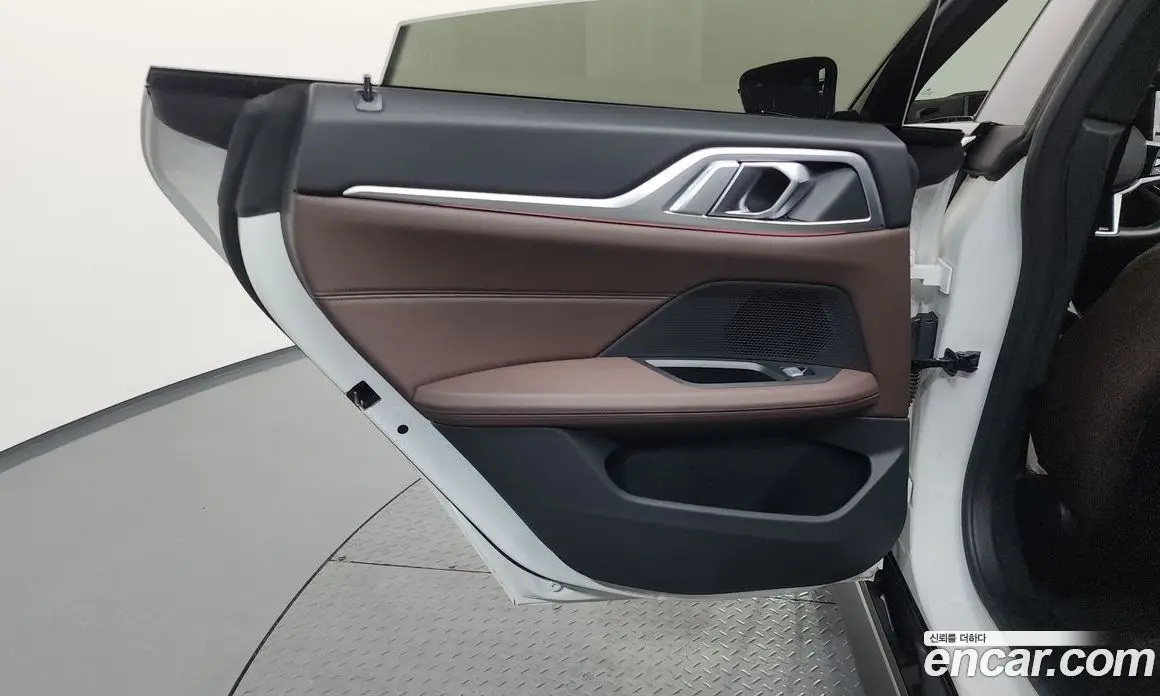 BMW 4 серия 2025 2.0 автомат (гидро), фото 14